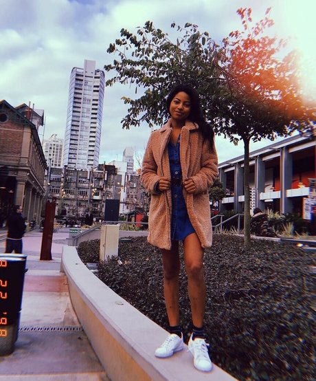 Camille Hyde estrella porno exclusiva archivo