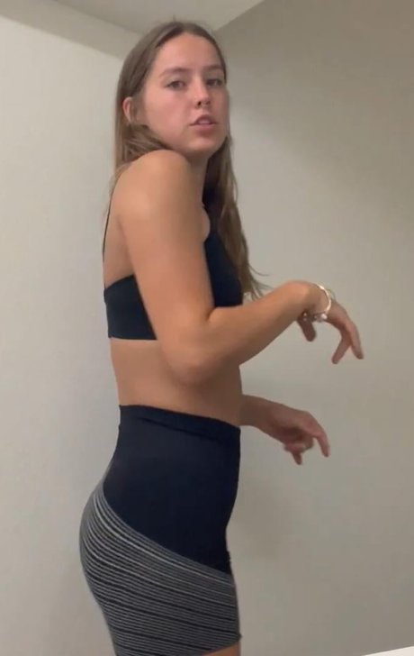 Peyton Coffee bonita estrella porno foto