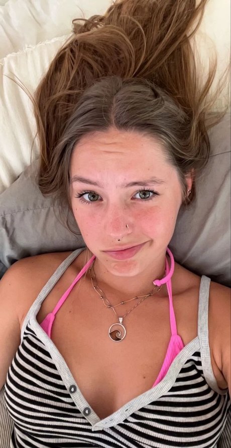 Peyton Coffee bonita estrella porno archivo