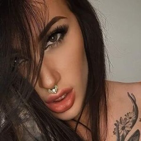 Kayleigh Gibby desnudos de estrellas galería