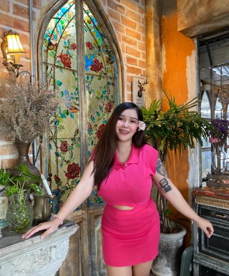 Yes Give modelo xxx imagen