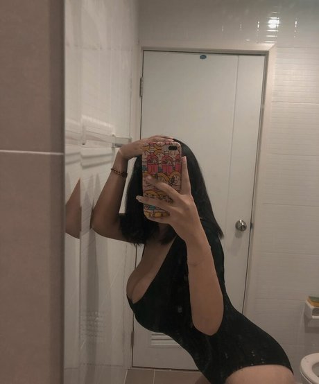 Yes Give actriz erótica foto