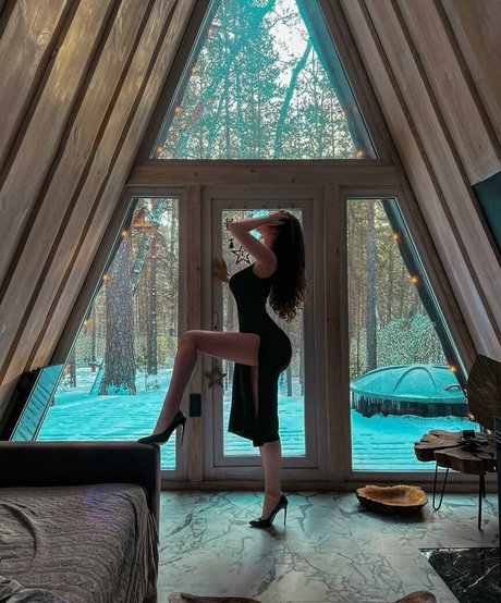 Katerina999cs bonita modelo galería