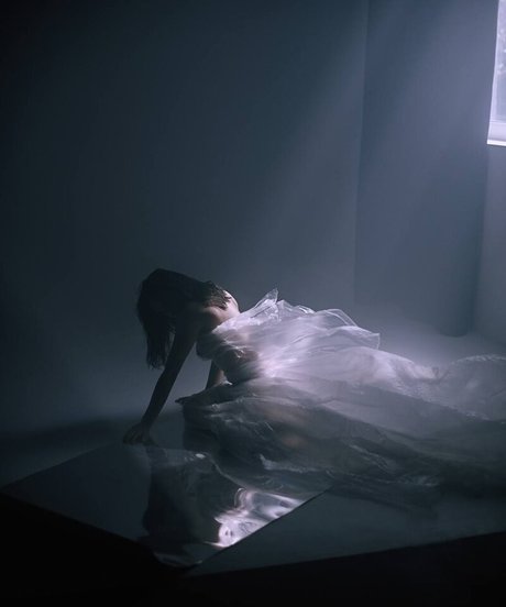 Olivia Linz actriz de alta definición archivo