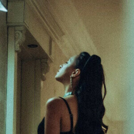 Olivia Linz actriz adulta imágenes