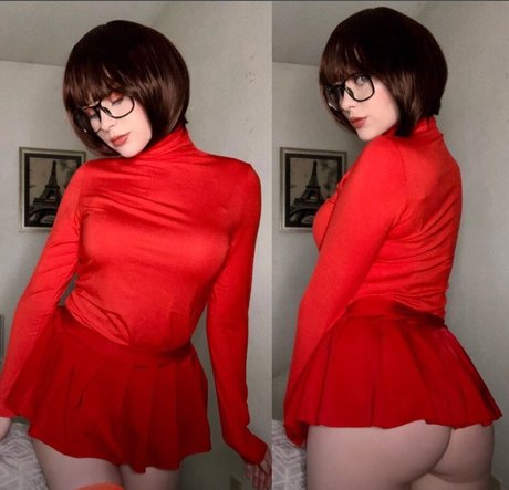 queenofarkhamcity hermosa actriz imágenes