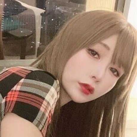 Iori Takizawa linda estrella foto