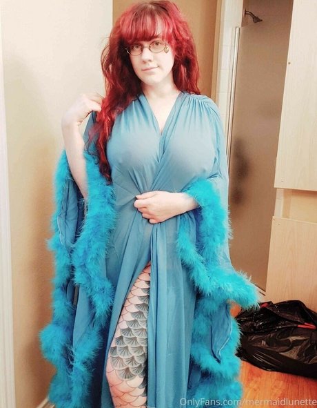 Mermaid Lunette estrella porno adulto archivo