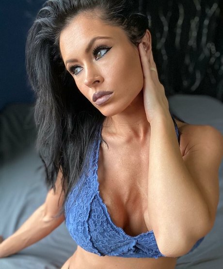 RiahJade estrella sexy archivo