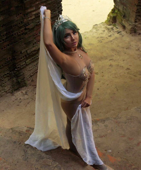 lauratsukii estrella porno agradable galería