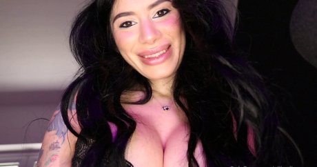 Ellie Alien ASMR estrella perfecta foto