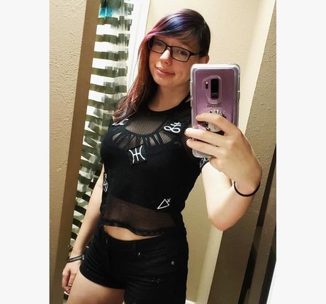 Gabby Swears modelo adulto galerías