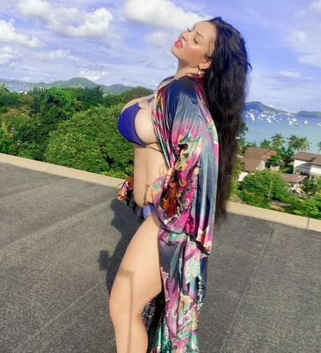 Eclipse babe actriz exclusiva fotos