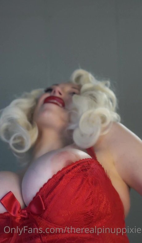 Pineup Pixie modelo erótico galerías