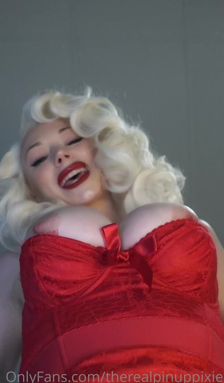 Pineup Pixie modelo caliente imagen