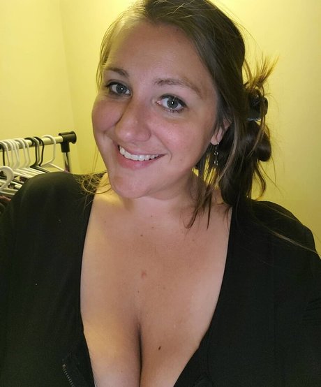 Caityy Cakesss estrella porno hd archivo