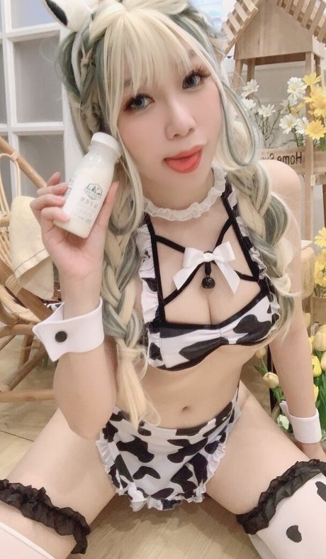 Akicoser actriz desnuda fotos