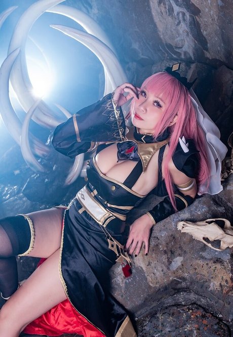 Akicoser estrella porno desnuda imágenes