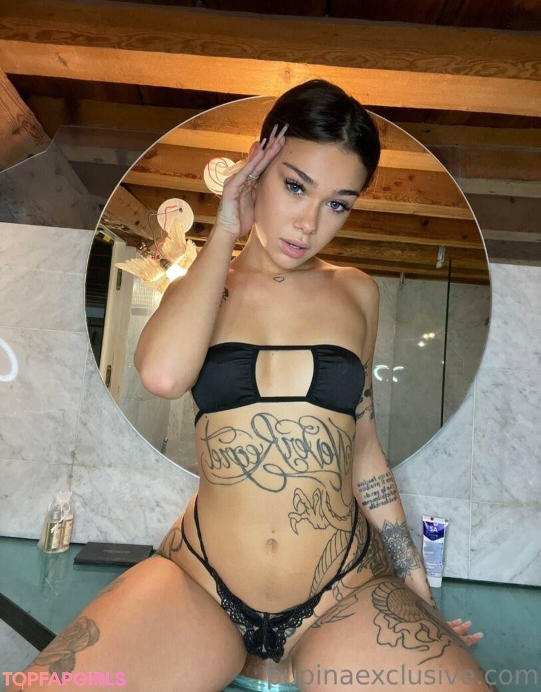 Elisa Vimercati estrella porno de alta calidad archivo