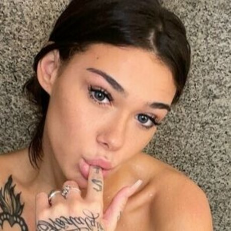 Elisa Vimercati arte modelo imágenes