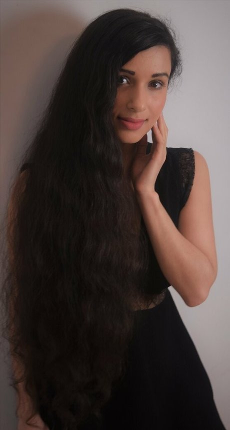 Mirabella Estella buena actriz galerías