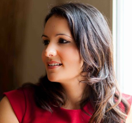 Doctor Radha Modgil estrella porno sexy fotos