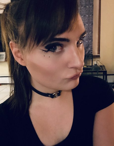 Ava Shade libre de estrellas galería