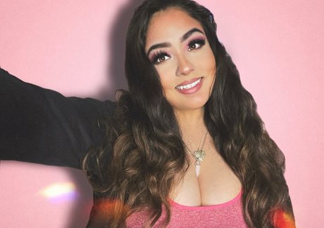 Esmeralda Quintero estrella del arte imágenes