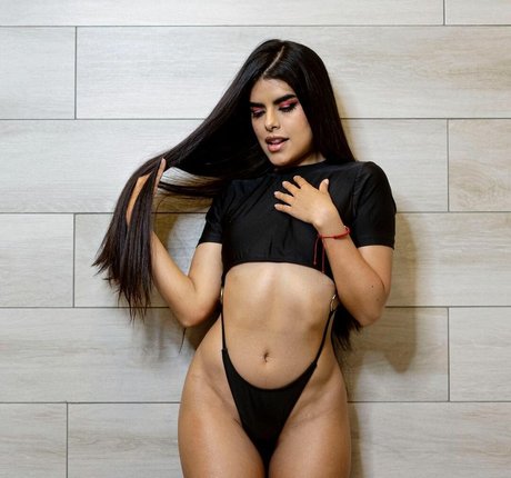 Jesi Quirola modelo erótico recopilación