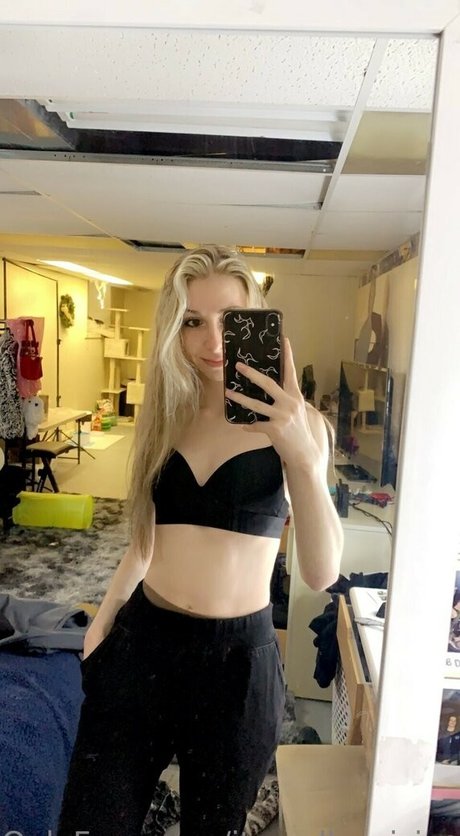 itsmellyvision actriz de desnudos galerías