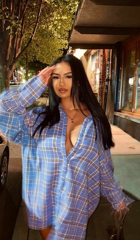 Lucero Crystal estrella porno atractiva galerías