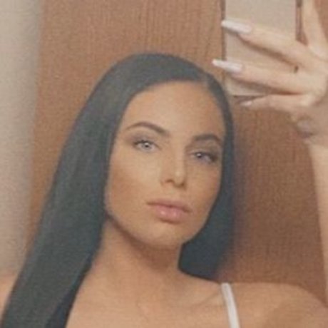 Kourtneyyoung__ estrella hd foto