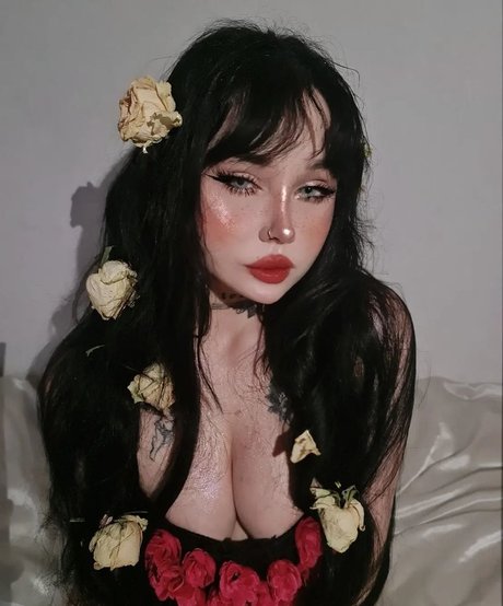 SaltyBxxbe desnudos de estrellas porno galería