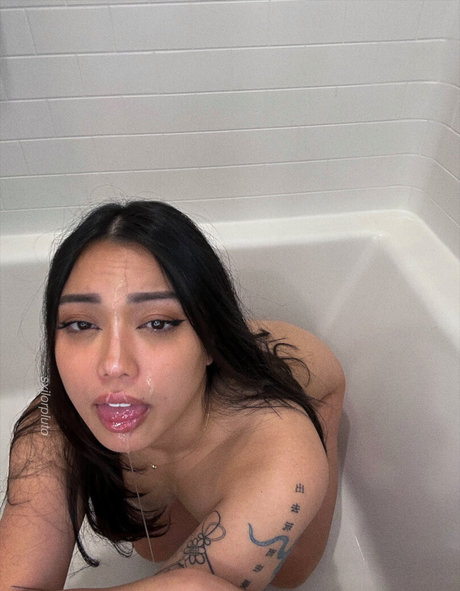 tera s modelo desnuda galerías