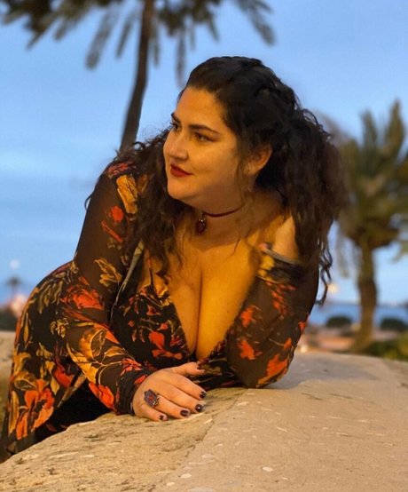 Caliope modelo erótico foto