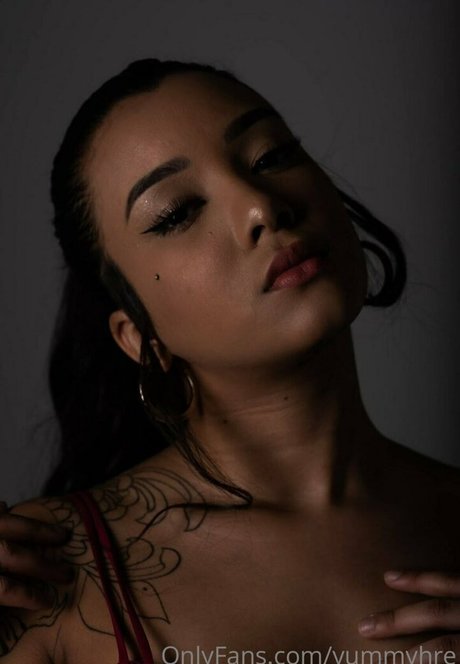 Yummy Chan estrella superior imagen