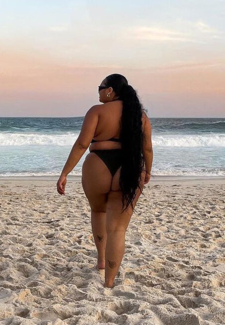 Rizia Cerqueira estrella porno gratis foto