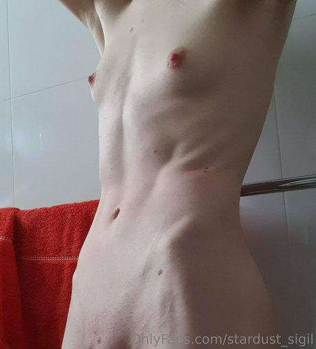 Stardust Sigil modelo porno fotos