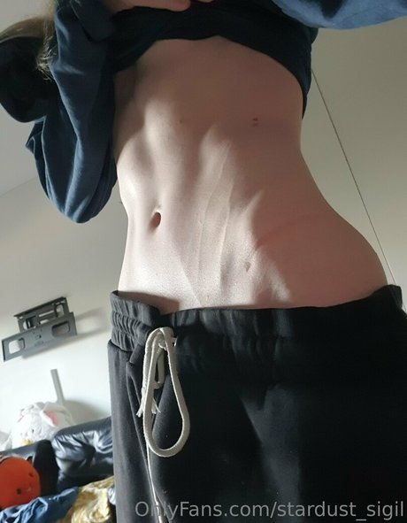 Stardust Sigil desnudos estrella foto