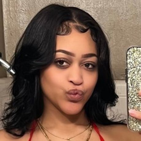 Evonyrosalinaaaa modelo porno galerías