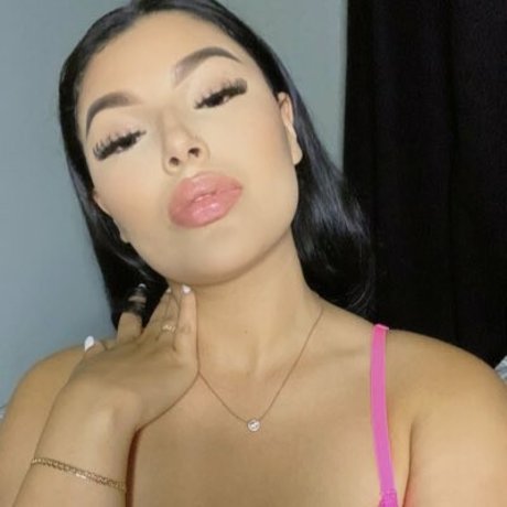 moneymang modelo caliente galería