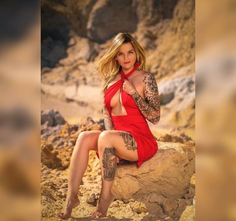 Frau Box modelo porno imágenes