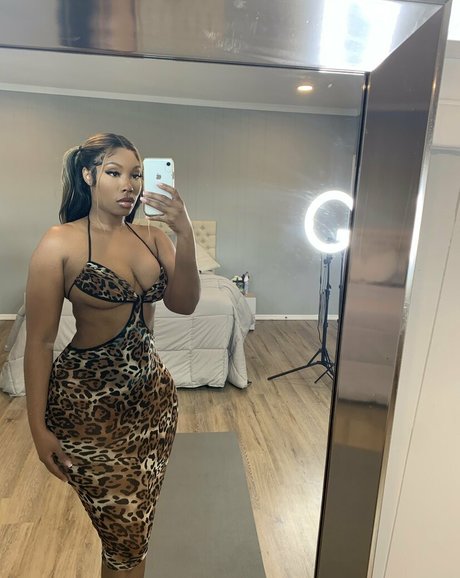 sobomb actriz porno fotos