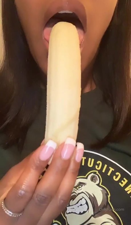 sobomb modelo porno archivo