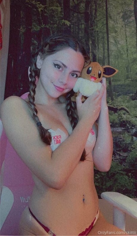 Skittii modelo bonita imágenes