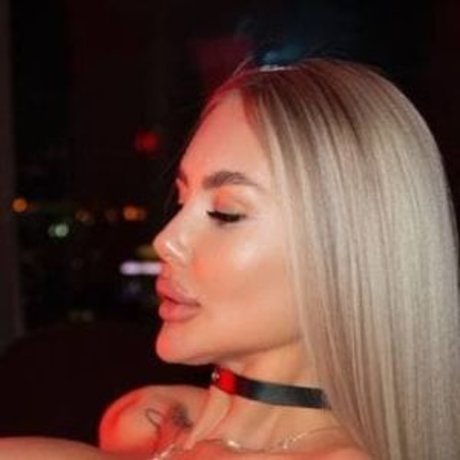 Georgia Simpson arte estrella porno galería