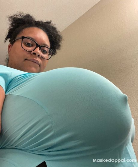 Yasmin irl modelo sexual foto