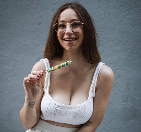 Lada Amores linda estrella galerías