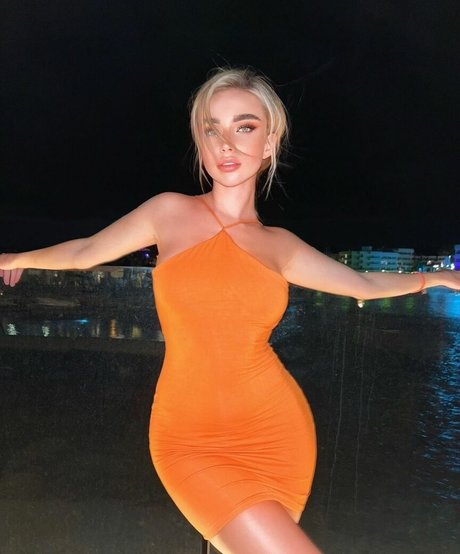 Antonia Freya Lidia estrella porno en alta definición archivo