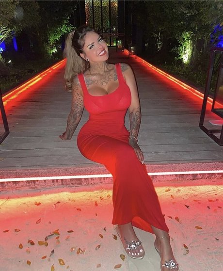 Laura Whifrey estrella pornografica foto